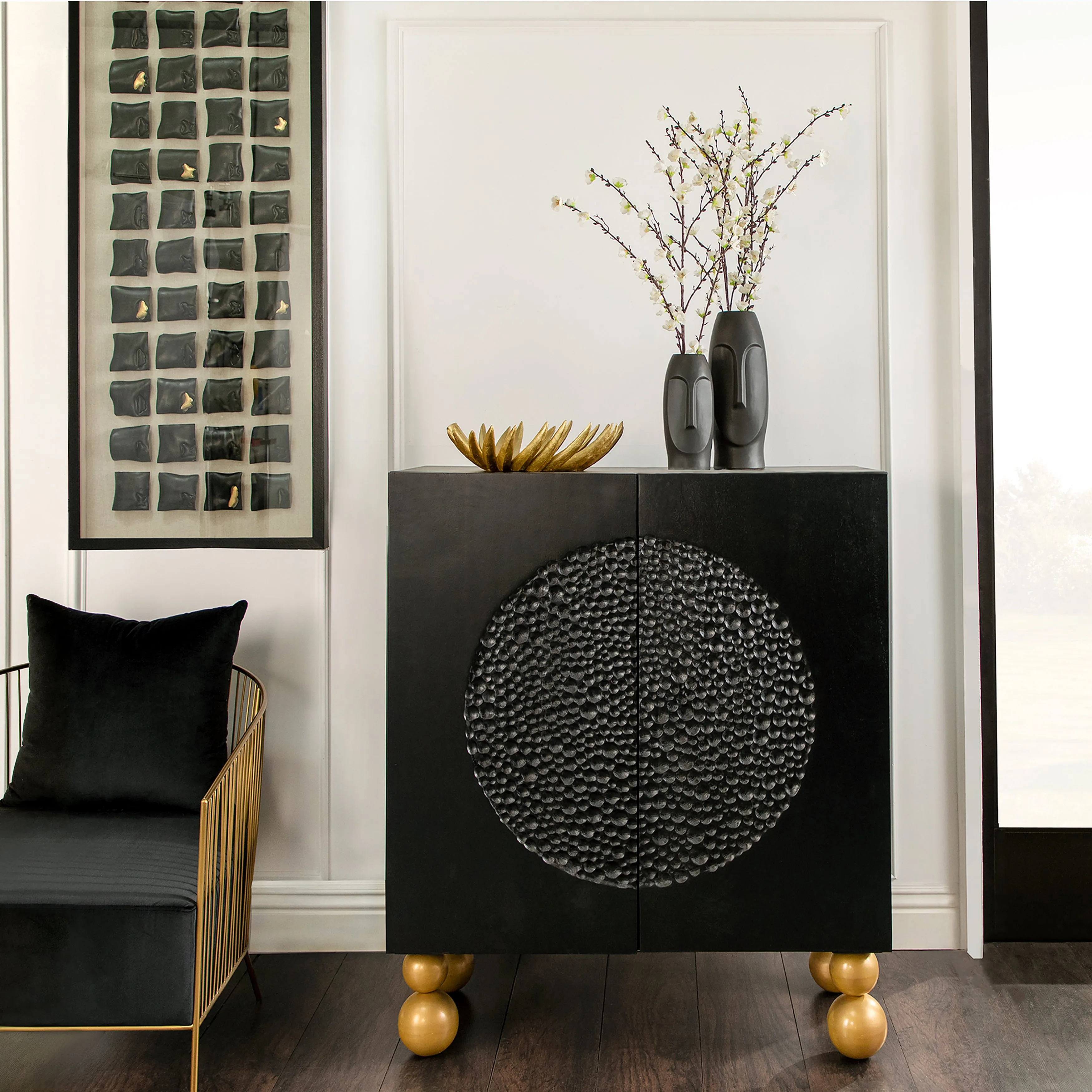 14"H FACE VASE, BLACK
