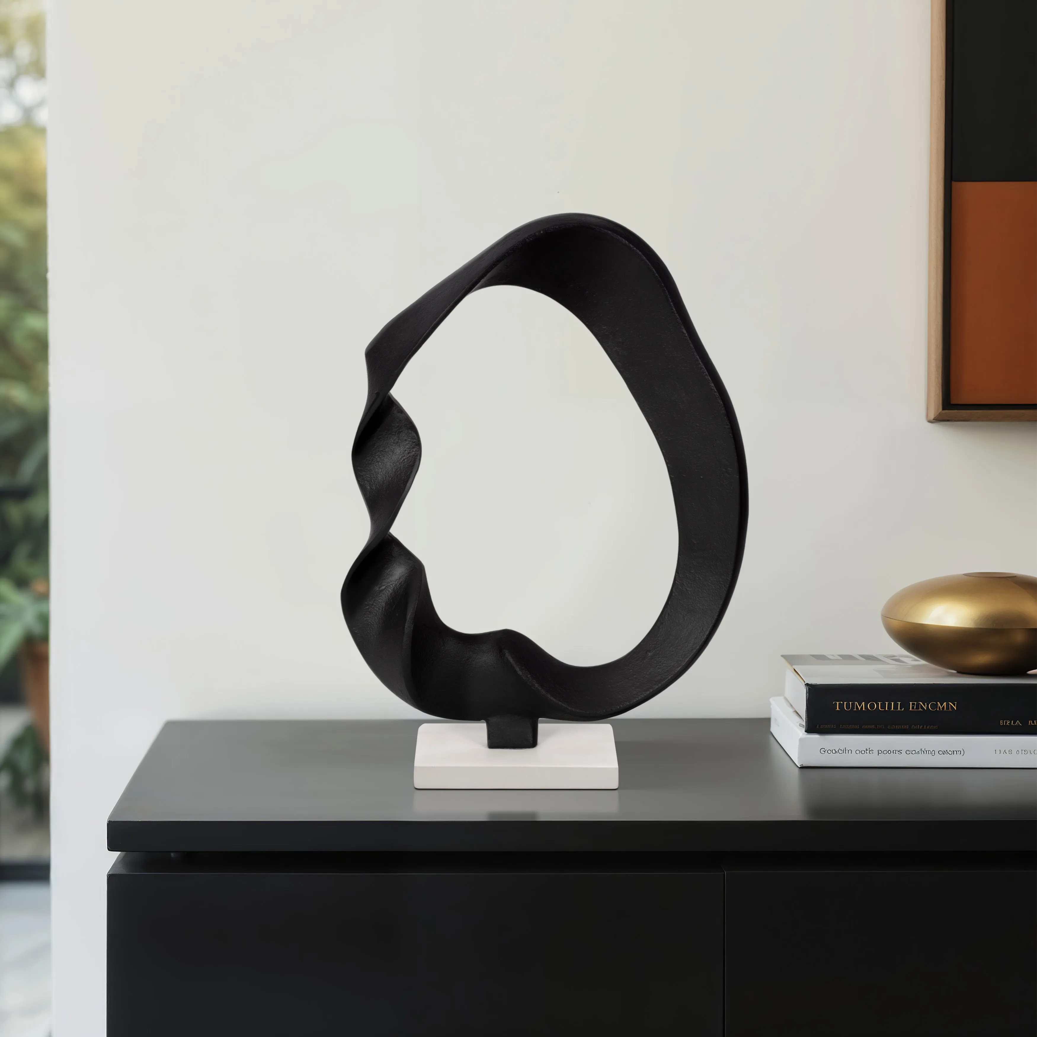 16" Twisted Sculpture On Marble Base, Black/white