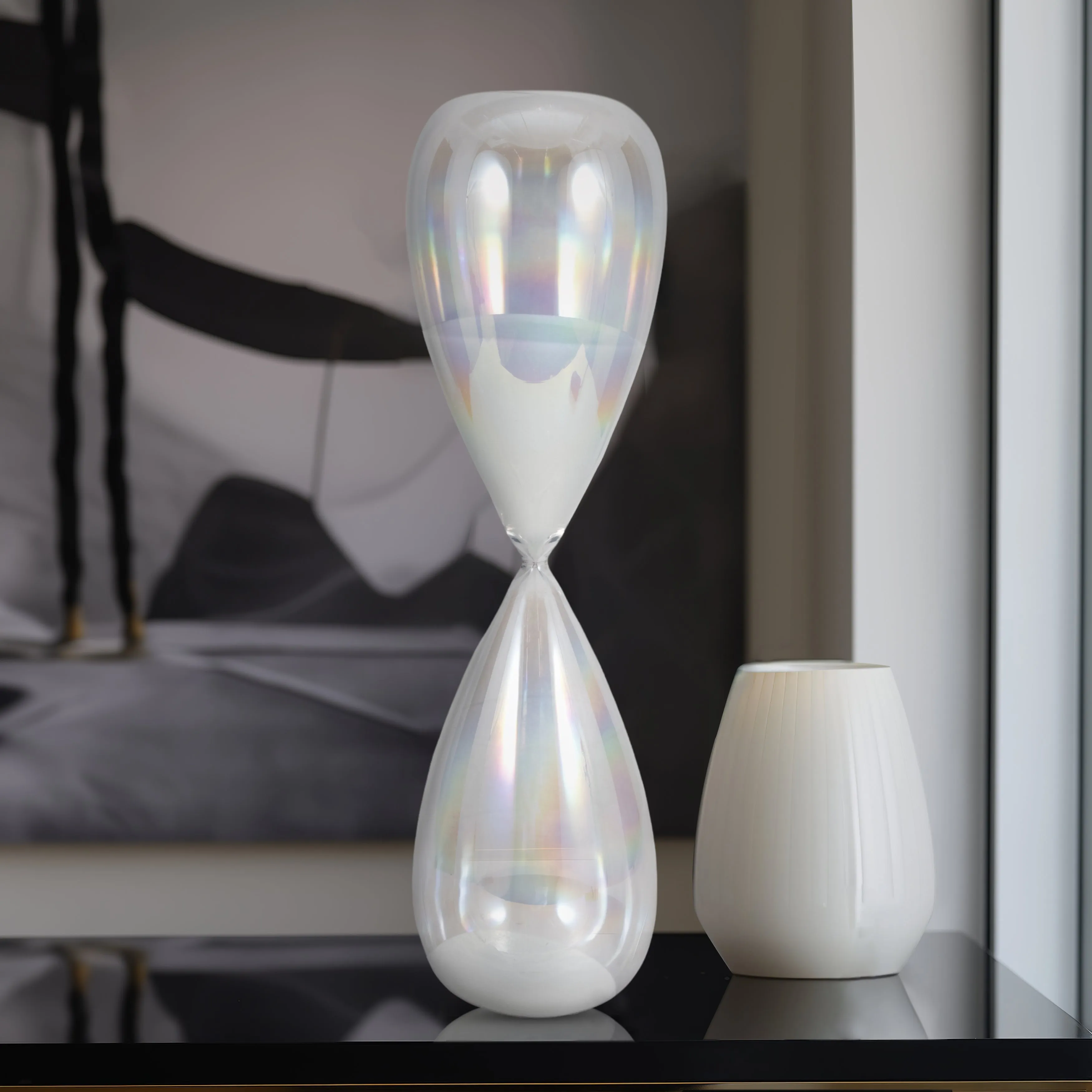 23" Cassandra Large Irridescent Hourglass