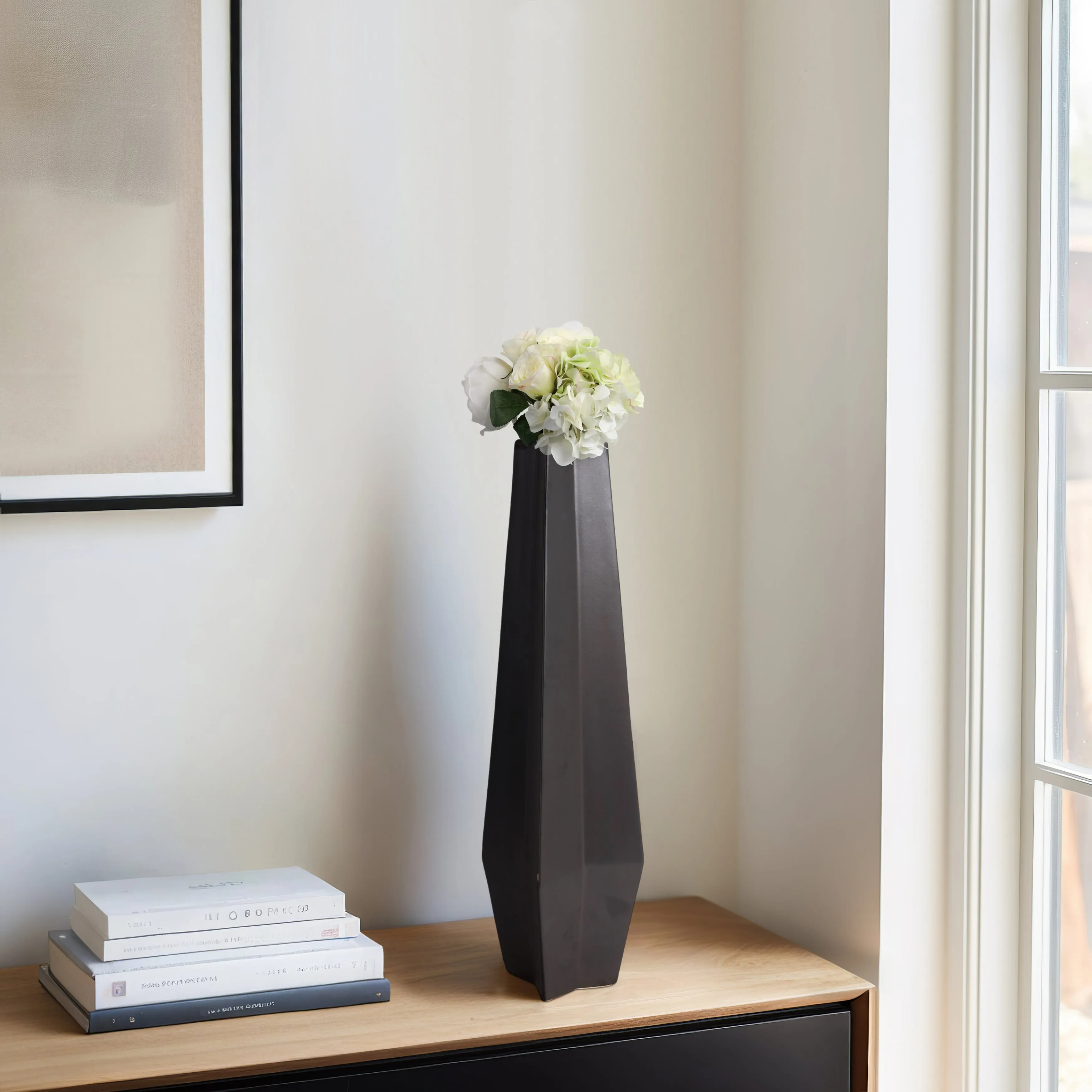 24" Moines Small Cer Vase
