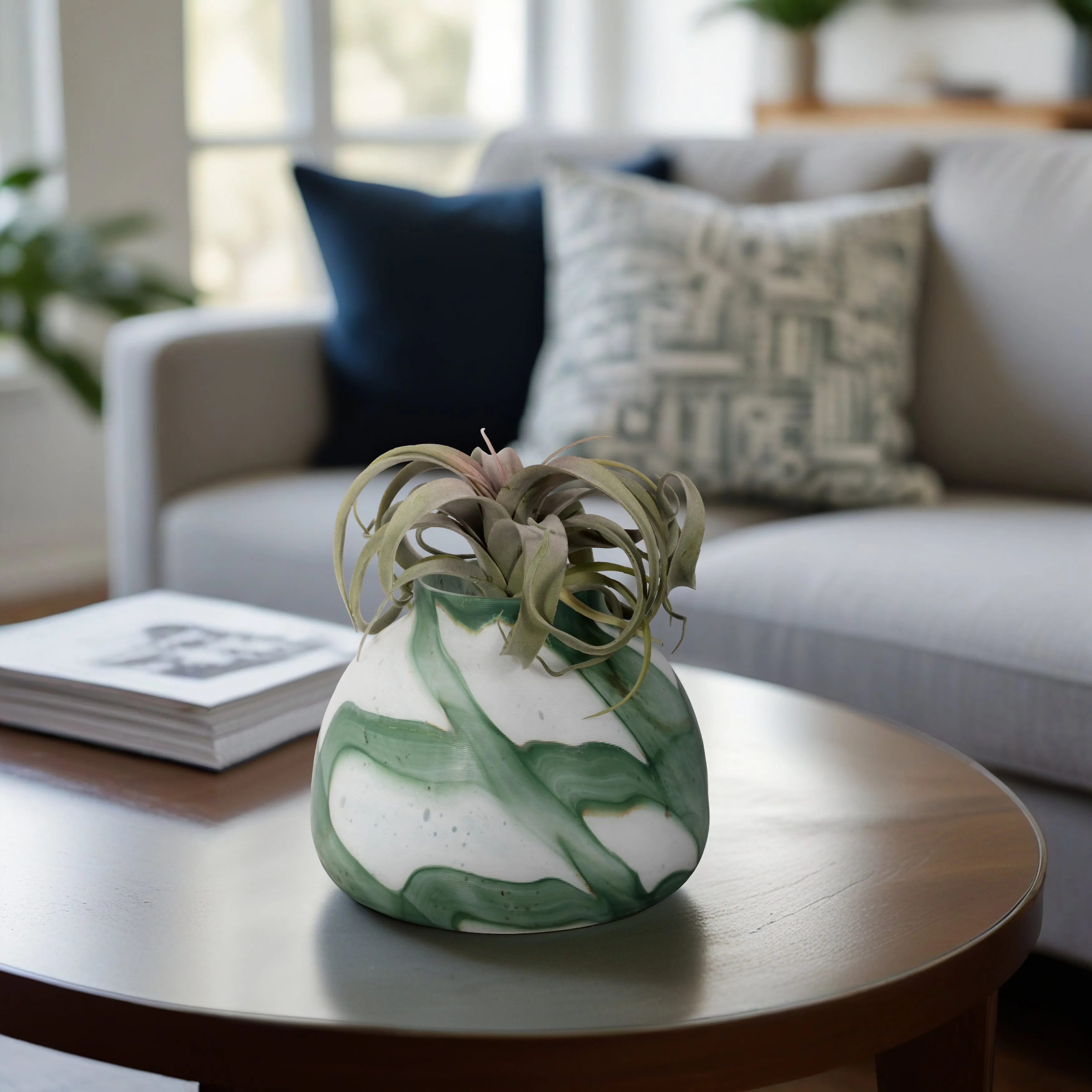 9" Ebb & Flow Vase, Green/clear