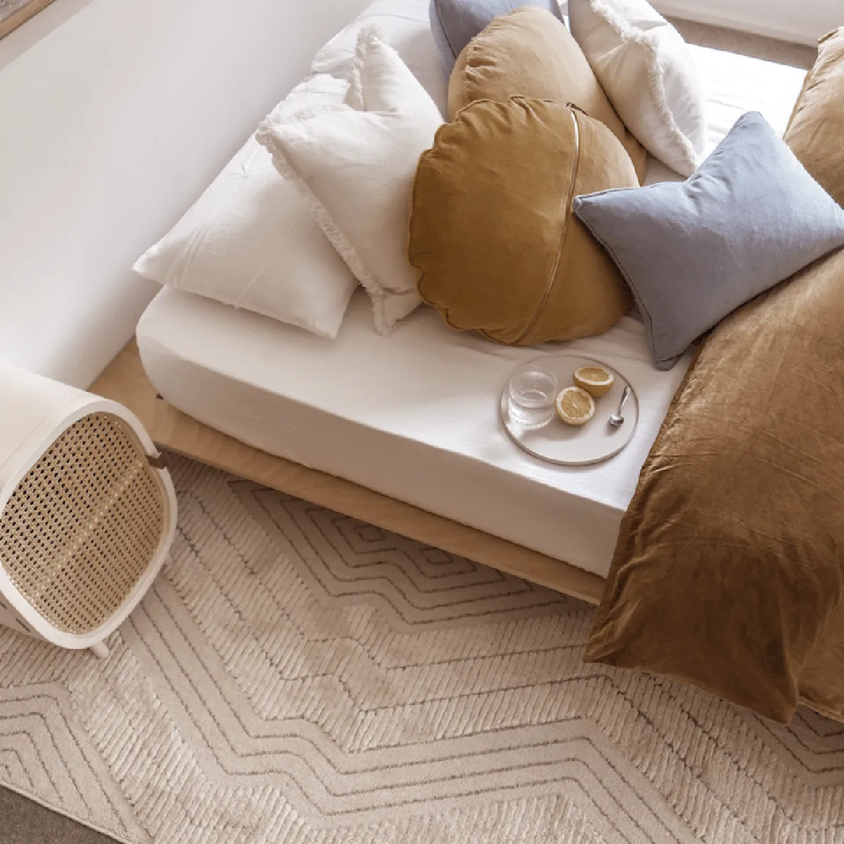 Dayna Diamond Runner Rug