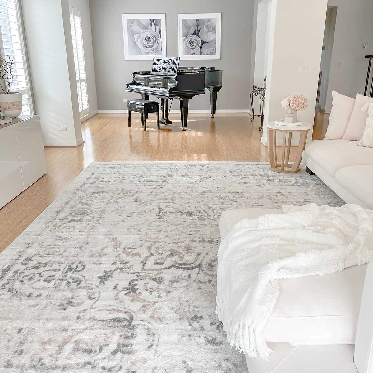 Elouise Traditional Floral Rug