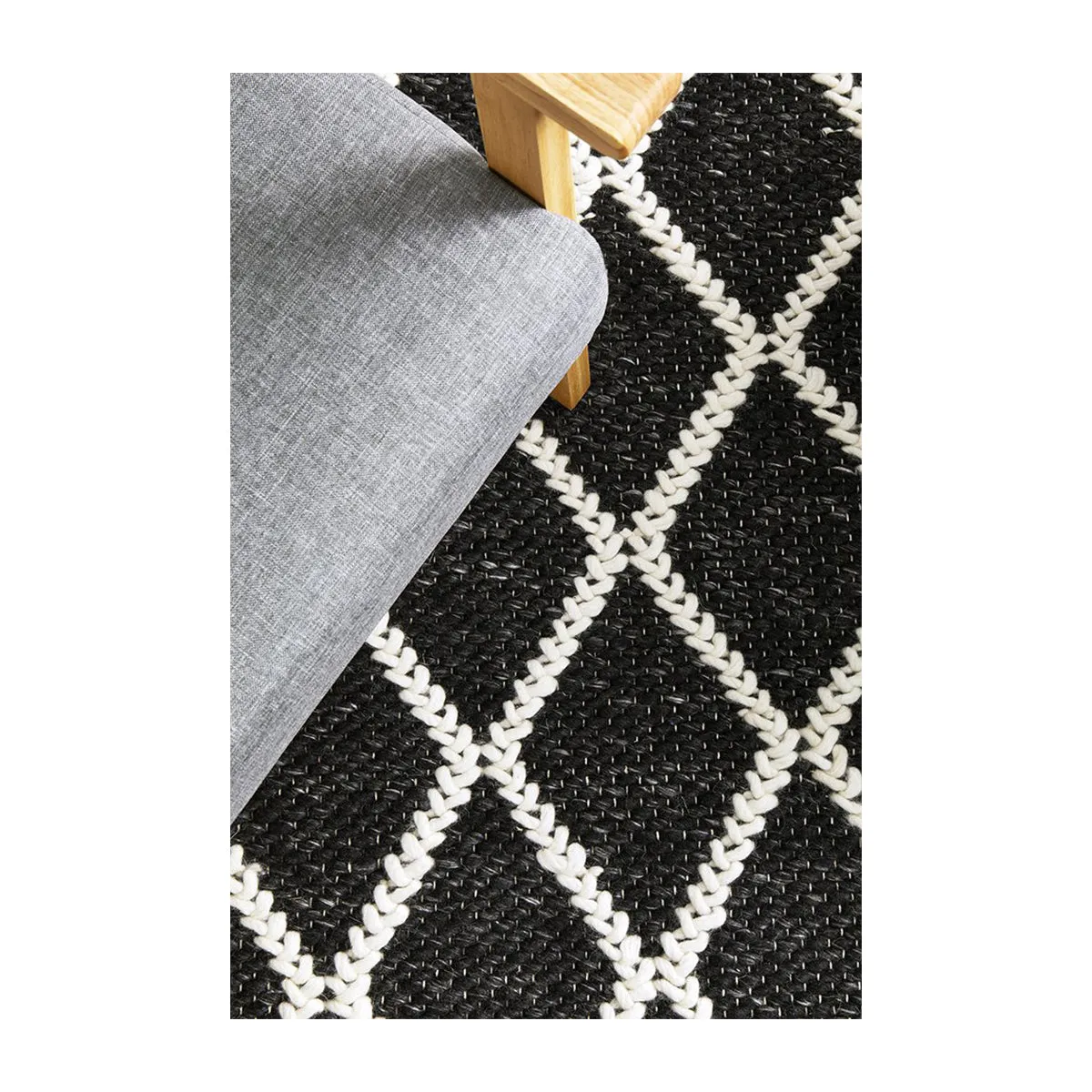 Huxley Rug (Black)