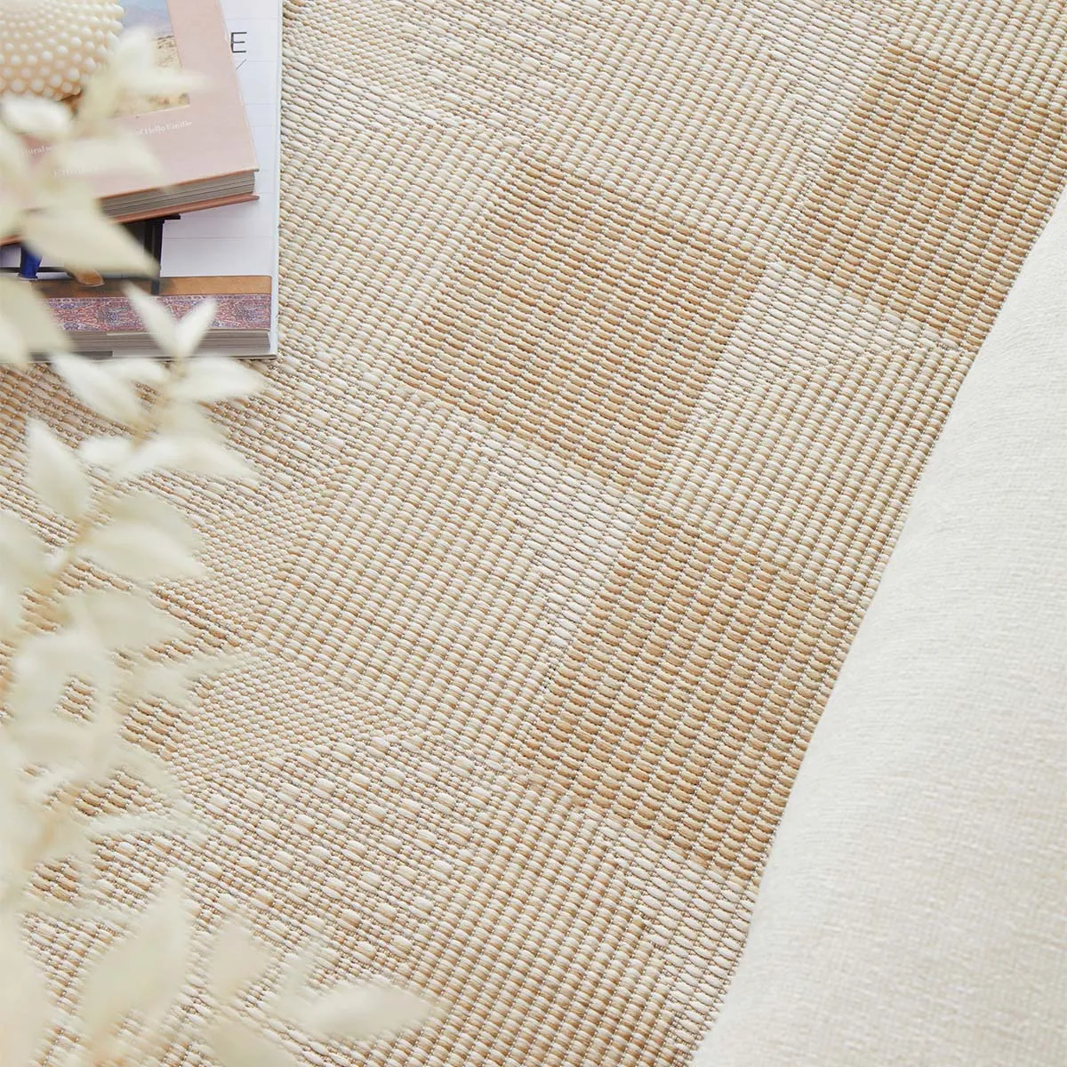 Patio Selin Runner Rug (Natural)