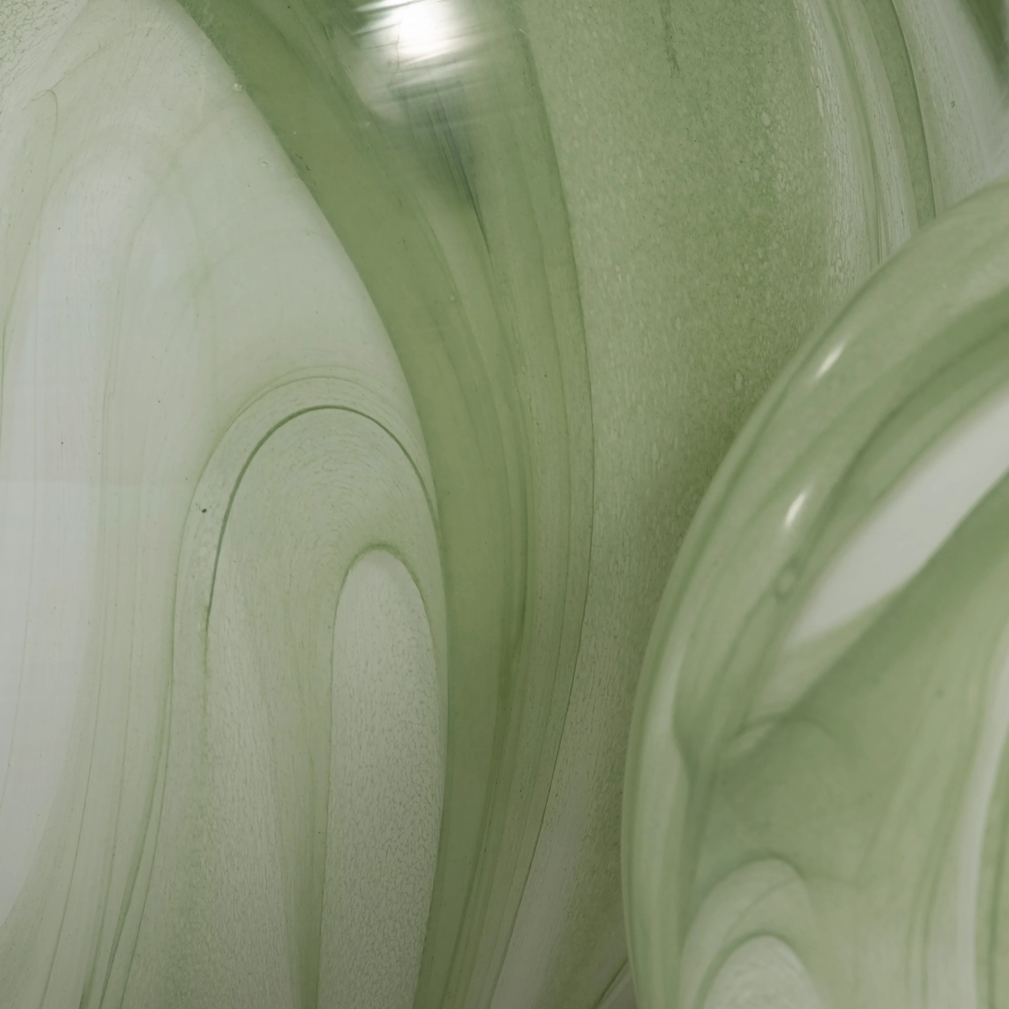 S/2 5/6" LUCINDA GREEN SWIRL SPHERES