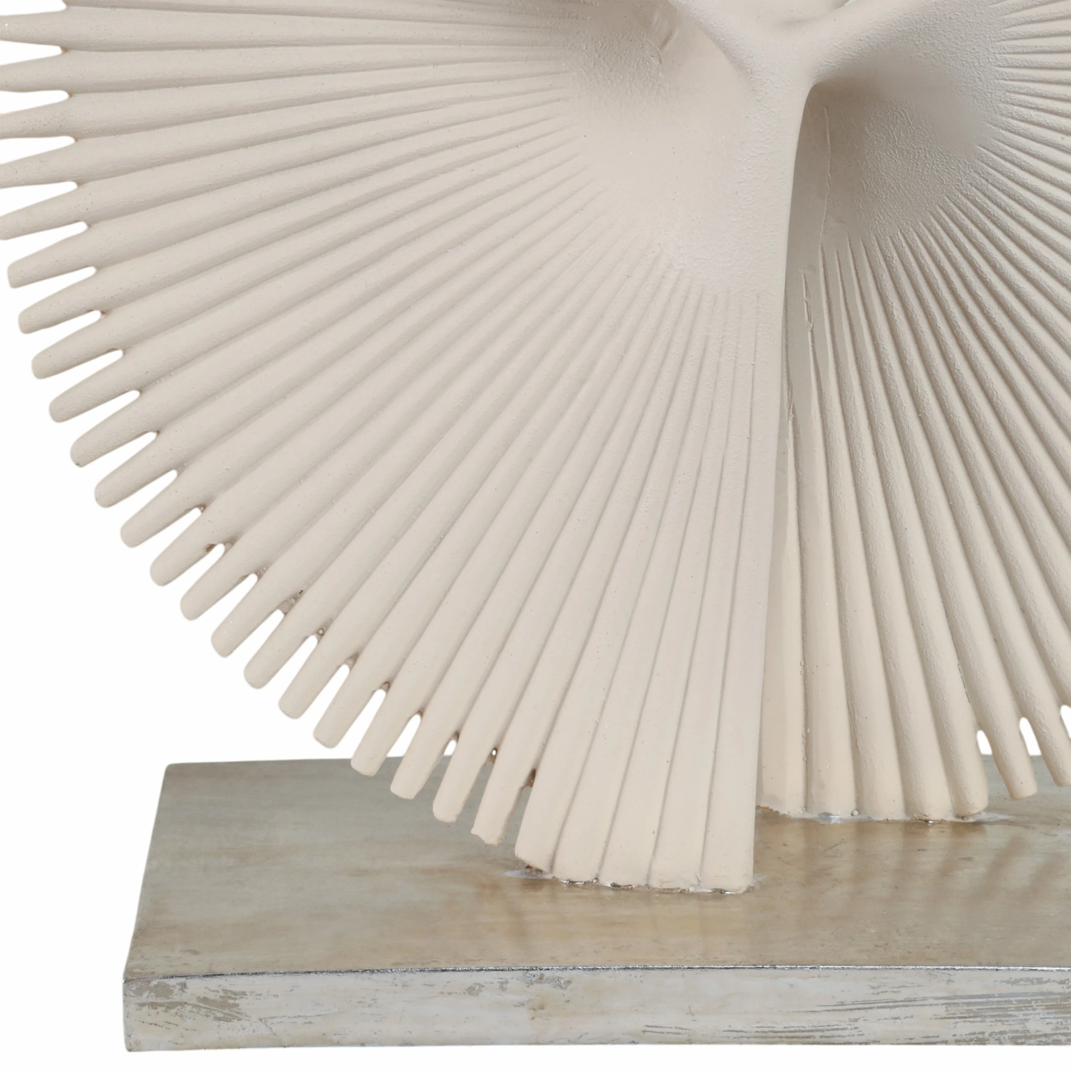 TRUIDEN SPIKE STATUARY