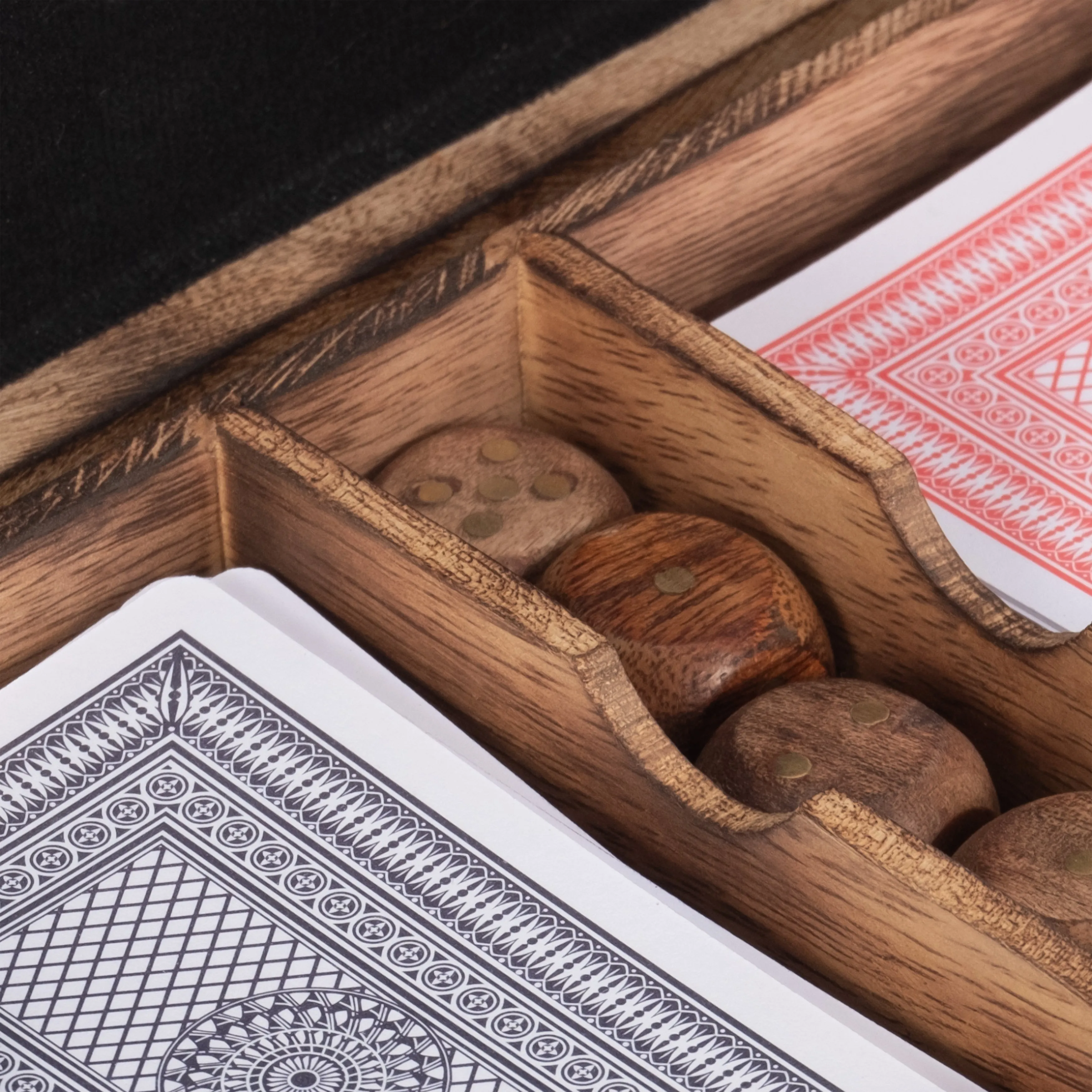 WOOD, 7X5 CARDS & DICE BOX, BROWN